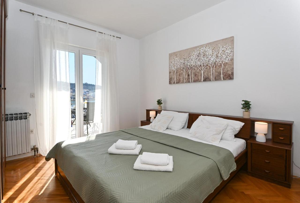 Holiday House Vukman Trogir Eksteriør billede