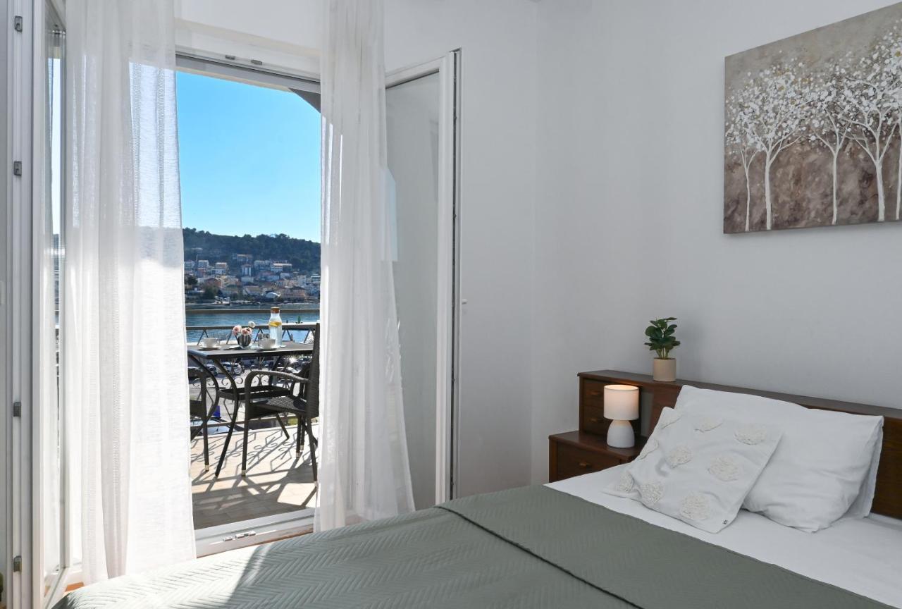 Holiday House Vukman Trogir Eksteriør billede