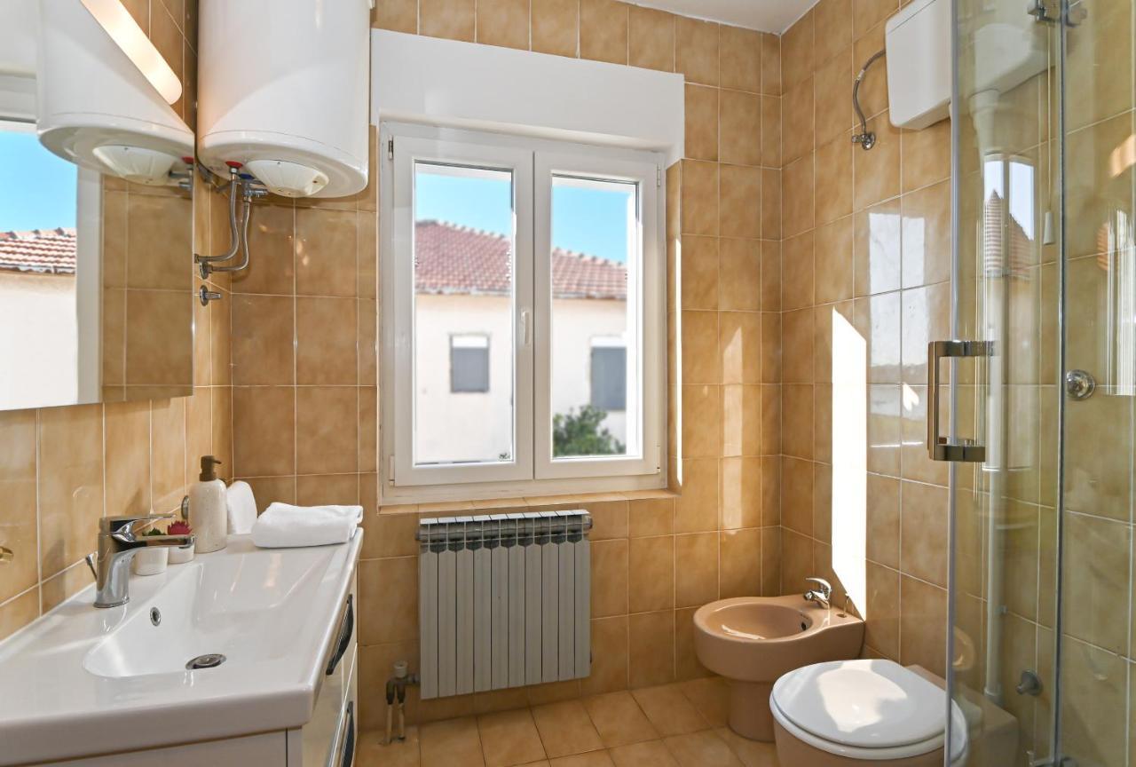 Holiday House Vukman Trogir Eksteriør billede