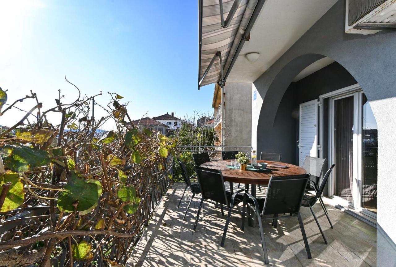 Holiday House Vukman Trogir Eksteriør billede